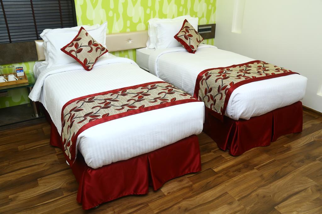 The Spin Hotel Ченнаи Экстерьер фото