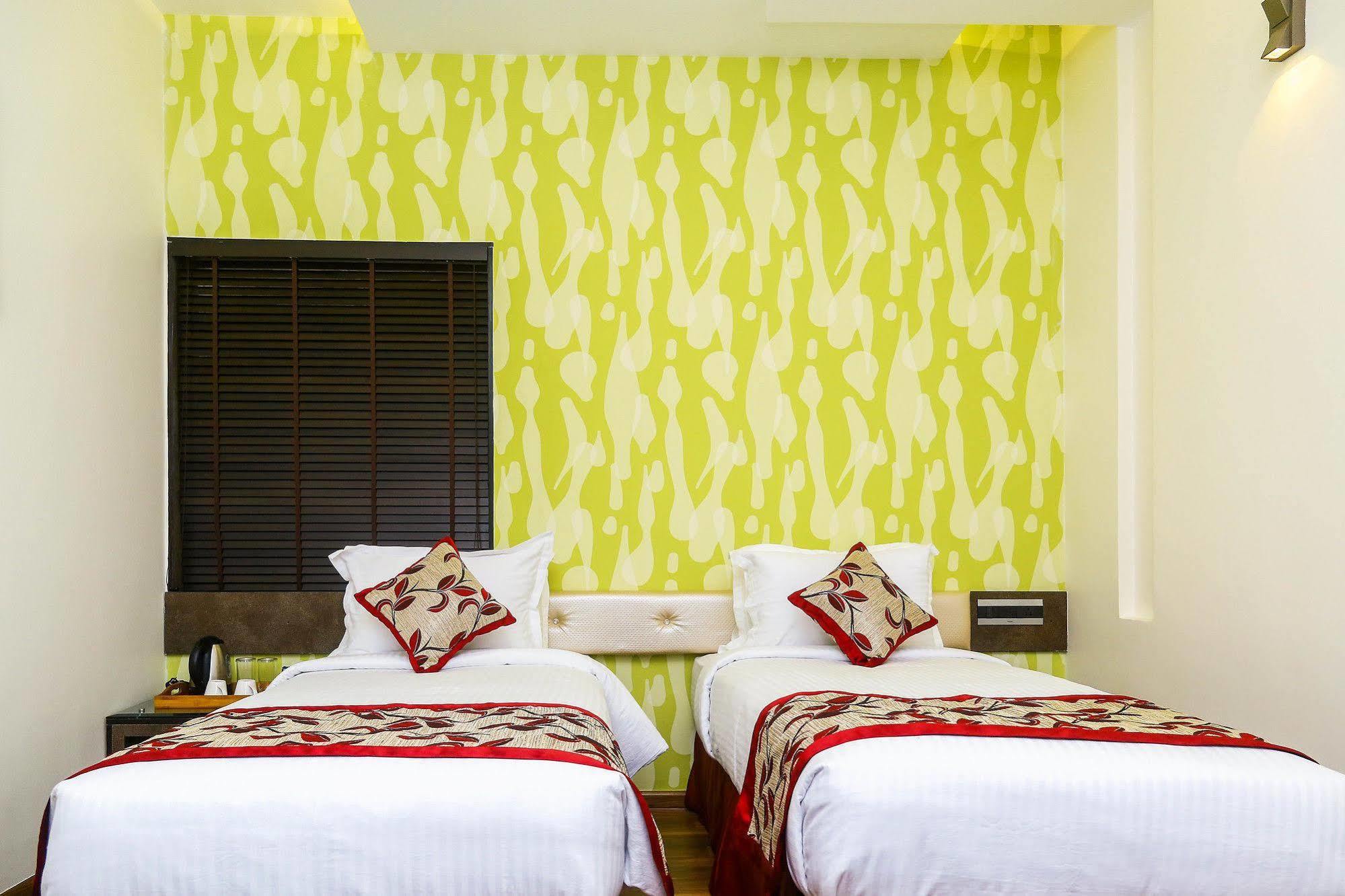 The Spin Hotel Ченнаи Экстерьер фото